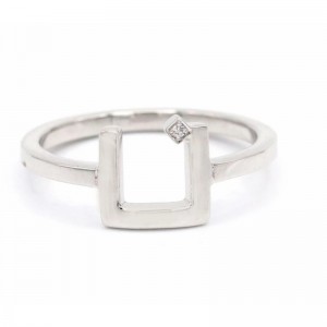 Bagues en zircon cubique conçues sur mesure par un grossiste en argent sterling 925