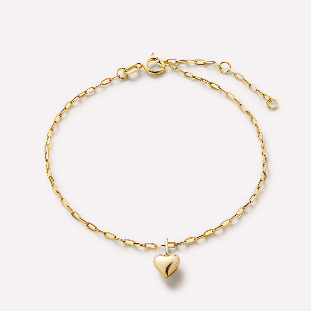 Найдите потрясающие украшения с золотым наполнением по оптовым ценам: от ожерелий до сережек и браслетов.