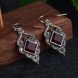 Boucles d’oreilles grenat rouge en gros personnalisées |Fabricant de bijoux personnalisés |Argent Sterling 925