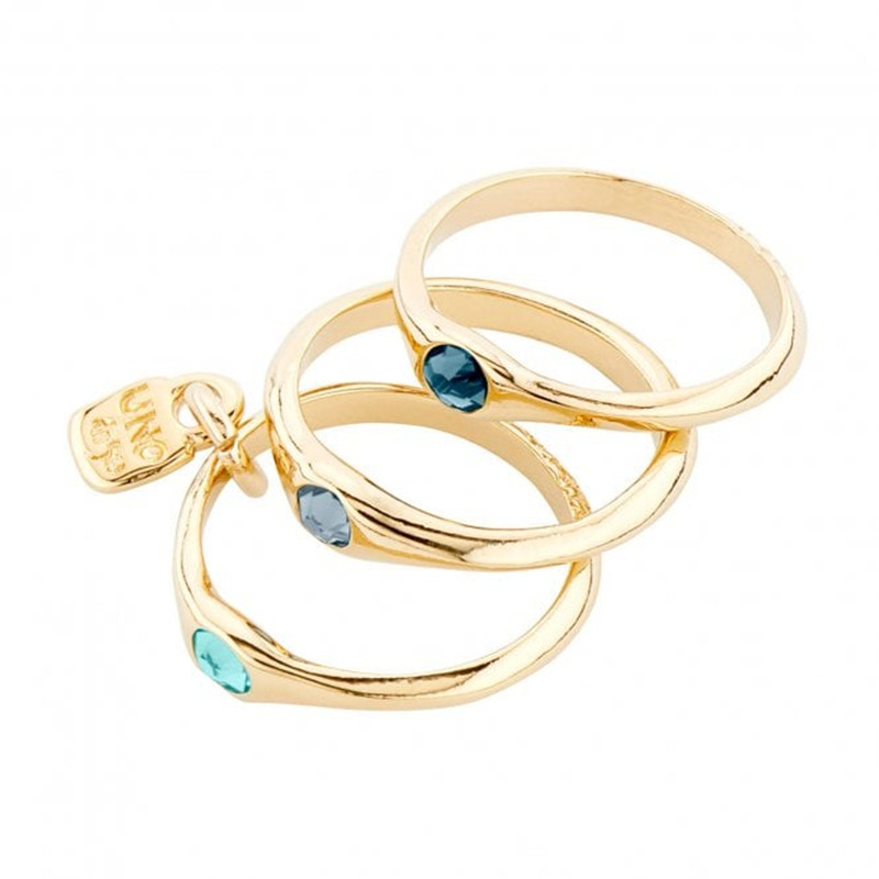 Il produttore di gioielli placcato in oro giallo di Monaco ha personalizzato l'anello Happy Blue in argento sterling con cristalli