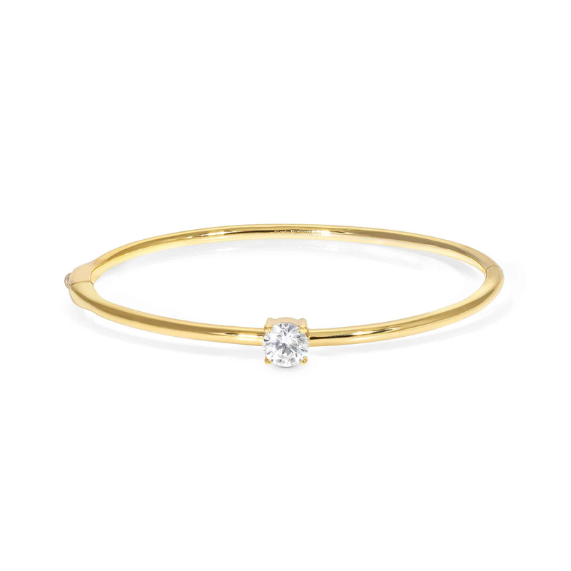 Compre anillos al por mayor en diferentes estilos y diseñe el fabricante de joyas chapadas en oro.